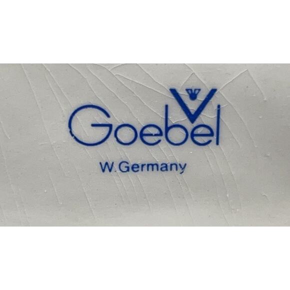 Goebel Hummel Eventide #99 Hand-Painted Porcelain Figurine - Vintage - Beautiful - Picture 11 of 15